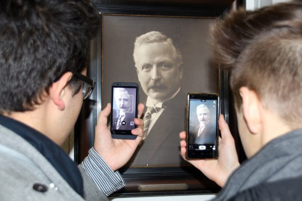 How Does Digitization in Museums Contribute to Their Popularity?